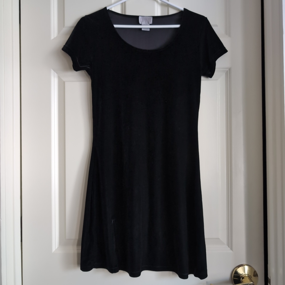 Vintage black velvet A-line mini dress with short sleeves and slit by Cassini